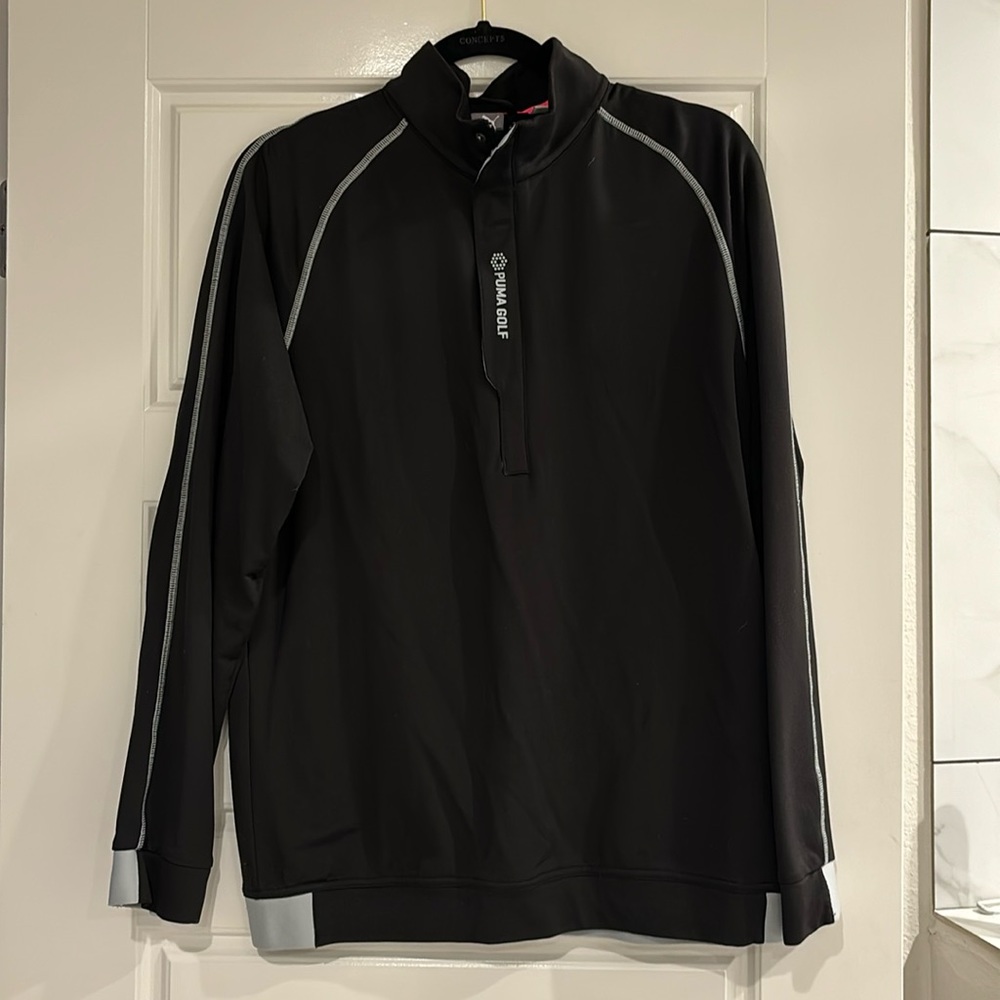Puma Golf 3/4 Zip Pullover with grey trim banded bottom. Size M.  NEVER WORN!
